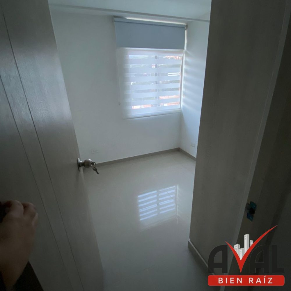 206f337c-d6e3-496f-ad3e-f0992b90de75