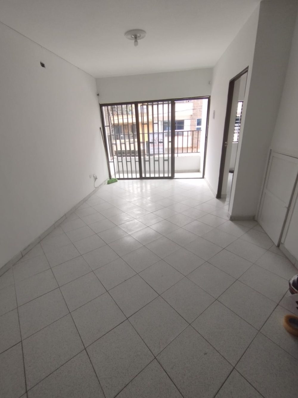 d6d878fb-3614-4a72-b2ed-9c665c634334